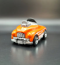 Load image into Gallery viewer, Hot Wheels 2016 Pedal Driver Orange #67 HW Ride-Ons 2/5
