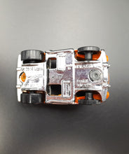 Load image into Gallery viewer, Hot Wheels 2016 Pedal Driver Orange #67 HW Ride-Ons 2/5
