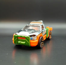 Load image into Gallery viewer, Hot Wheels 2018 Repo Duty Chrome HW Metro 5 Pack Loose
