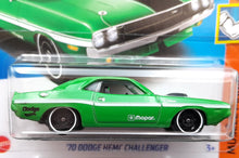 Load image into Gallery viewer, Hot Wheels 2023 &#39;70 Dodge Hemi Challenger Green #123 Muscle Mania 4/10 New

