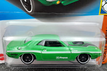 Load image into Gallery viewer, Hot Wheels 2023 &#39;70 Dodge Hemi Challenger Green #123 Muscle Mania 4/10 New Long Card
