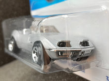 Load image into Gallery viewer, Hot Wheels 2023 &#39;72 Stingray Convertible SIlver #132 HW Roadsters 8/10 New Long Card
