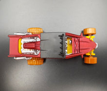 Load image into Gallery viewer, Hot Wheels 2013 Dune It Up Dark Red #88 HW Stunt Desert Force 3/5
