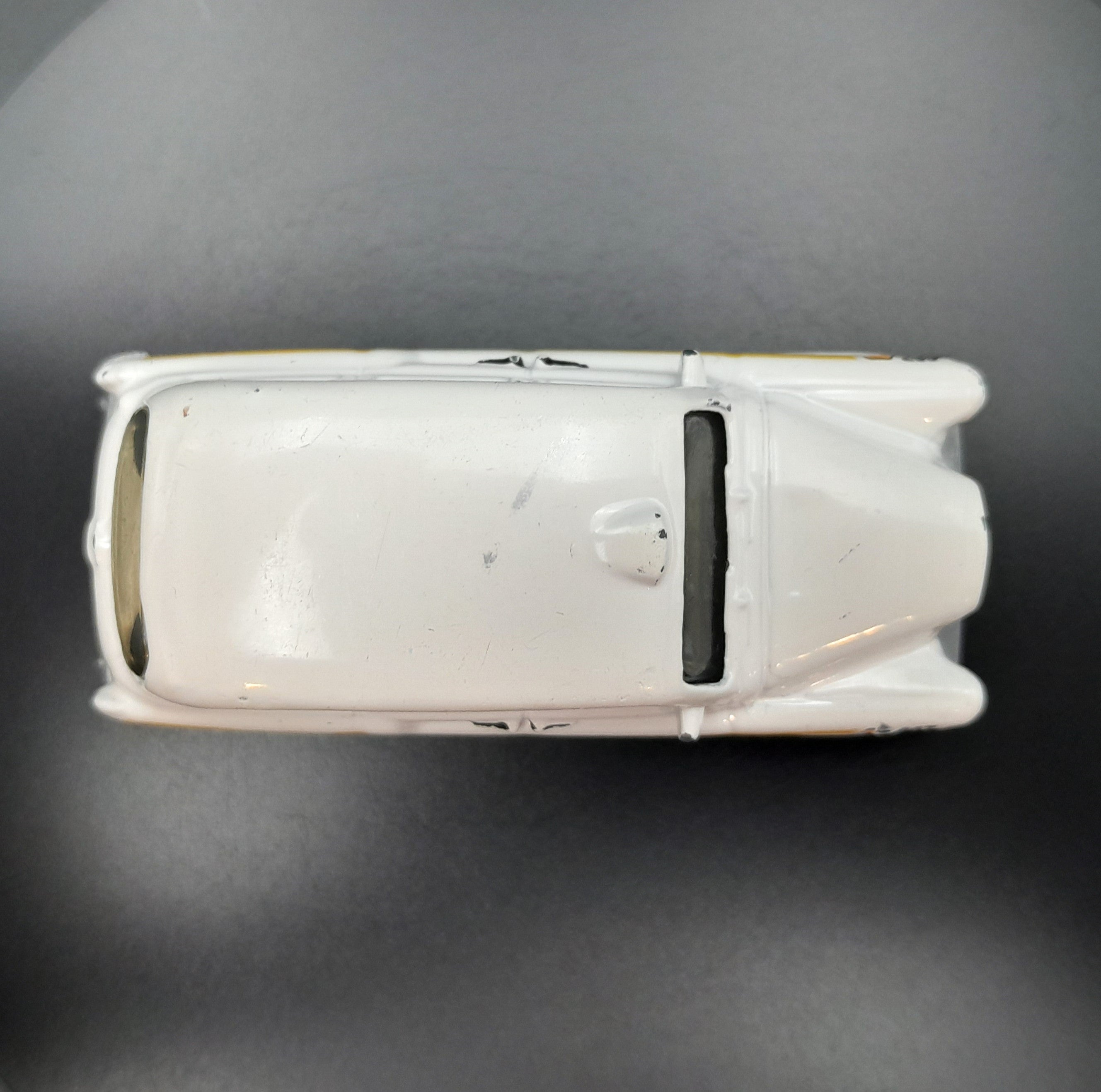 Matchbox 2008 London Taxi White #52 City Action 8/12 – Explorafind