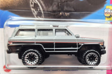 Load image into Gallery viewer, Hot Wheels 2023 1988 Jeep Wagoneer Grey/Black #52 HW: The &#39;80s 5/10 New Long Card

