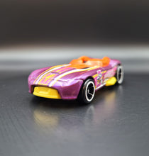 Load image into Gallery viewer, Hot Wheels 2018 RRRoadster Fusia Holiday Racers 5/6
