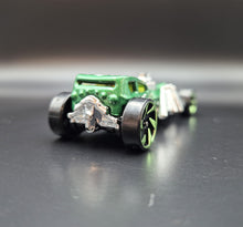 Load image into Gallery viewer, Hot Wheels 2018 Street Creeper Green Multipack Exclusive Loose
