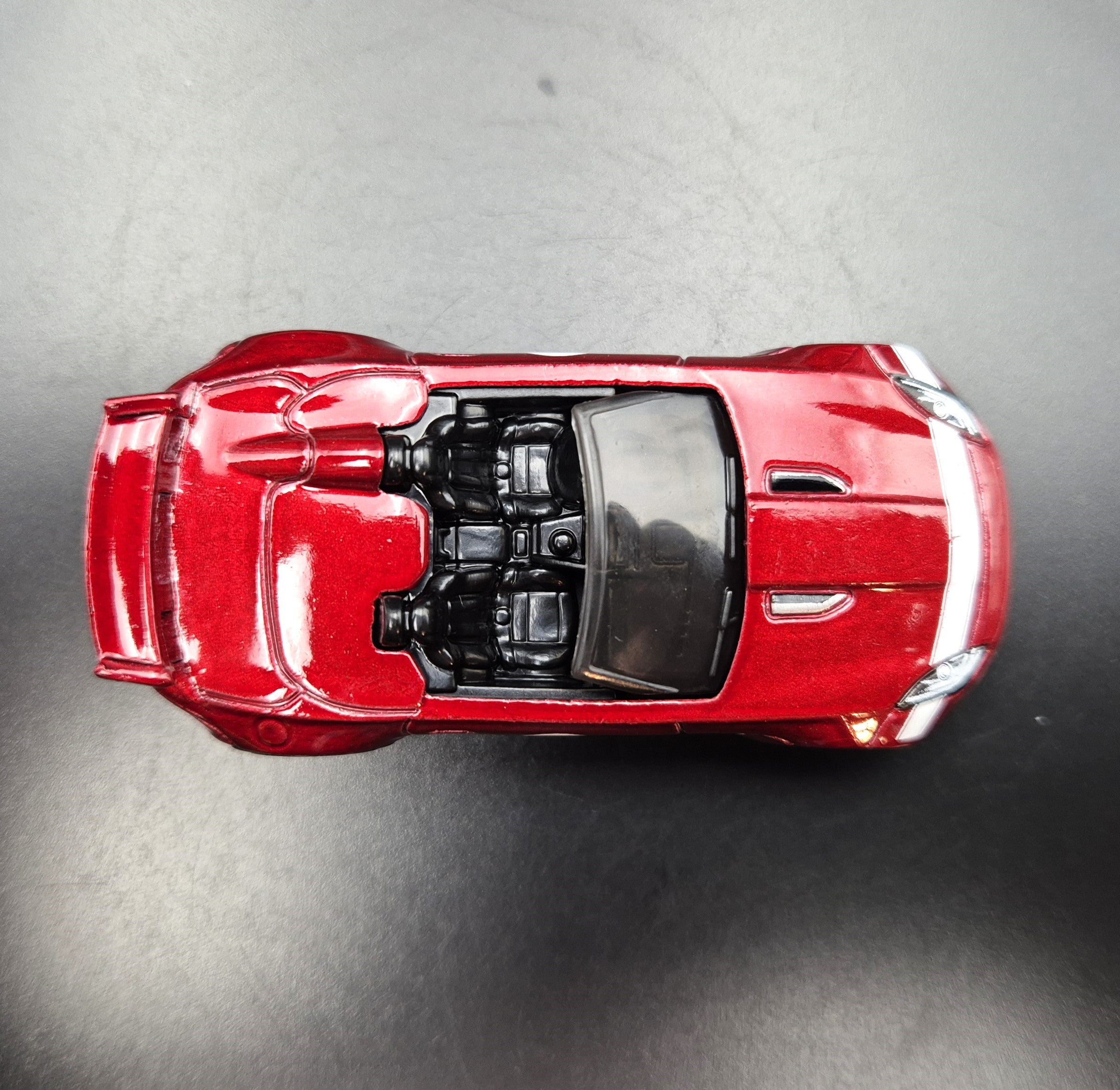 Hot Wheels 2021 '15 Jaguar F-Type Project 7 Red HW Exotics 5-Pack