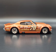 Load image into Gallery viewer, Hot Wheels 2019 &#39;70 Chevy Chevelle Copper Nightburnerz 5 Pack Loose

