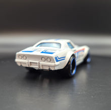 Load image into Gallery viewer, Hot Wheels 2021 &#39;69 COPO Corvette White Corvette 5 Pack loose
