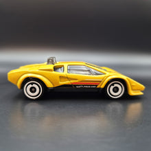 Load image into Gallery viewer, Hot Wheels 2023 Lamborghini Countach Pace Car Yellow Motor Show 5 Pack Exclusive
