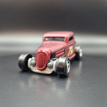 Load image into Gallery viewer, Matchbox 2022 &#39;33 Ford Coupe Matte Red MBX Highway II 5 Pack Exclusive
