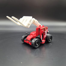 Load image into Gallery viewer, Matchbox 2019 Load Lifter Red/White #38 MBX Construction 12/20
