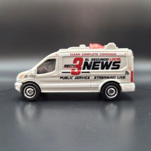 Load image into Gallery viewer, Hot Wheels 2022 &#39;14 Ford Transit News Van Light Grey MBX Service 5 Pack Exclusive
