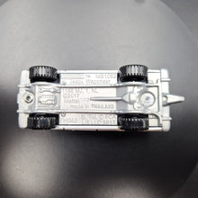 Load image into Gallery viewer, Matchbox 2023 &#39;89 Jeep Grand Wagoneer White MBX Wagons II 5 Pack Exclusive
