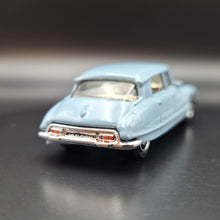Load image into Gallery viewer, Matchbox 2023 Citroen DS 21 Pallas Slate Blue MBX European Highways 5 Pack Exclusive
