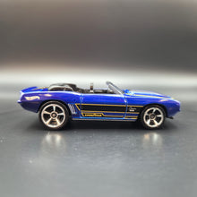 Load image into Gallery viewer, Hot Wheels 2020 &#39;69 Camaro Blue #190 HW Roadsters 3/5
