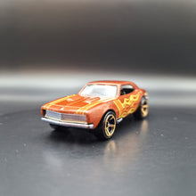 Load image into Gallery viewer, Hot Wheels 2020 &#39;67 Camaro Copper #231 HW Flames 4/10
