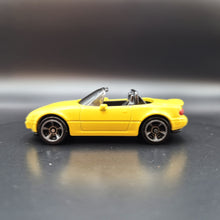 Load image into Gallery viewer, Hot Wheels 2020 &#39;91 Mazda MX-5 Miata #208 Yellow HW Roadsters 1/5
