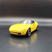 Load image into Gallery viewer, Hot Wheels 2020 &#39;91 Mazda MX-5 Miata #208 Yellow HW Roadsters 1/5
