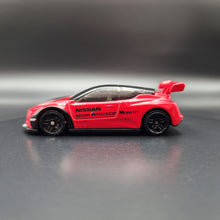 Load image into Gallery viewer, Hot Wheels 2022 Nissan Leaf-Nismo RC_02 Red #100 HW Green Speed 2/5
