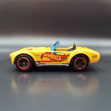 Load image into Gallery viewer, Hot Wheels 2022 Shelby Cobra 427 SC Yellow #152 Retro Racers 9/10
