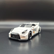 Load image into Gallery viewer, Hot Wheels 2022 LB-Silhouette Works GT Nissan 35GT-RR Ver2 White #154 HW Dream Garage 5/5
