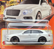 Load image into Gallery viewer, Matchbox 2023 &#39;18 Bentley Bentayga Pearl White MBX Metro #4 New Long Card
