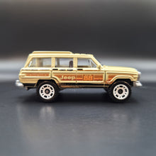 Load image into Gallery viewer, Matchbox 2021 Jeep Wagoneer Tan Off Road Rally 5 Pack Exclusive
