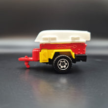 Load image into Gallery viewer, Matchbox 2021 Trailer Trawler Red #92 MBX Off-Road
