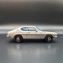 Load image into Gallery viewer, Matchbox 2021 1970 Ford Capri Silver #18 MBX Showroom
