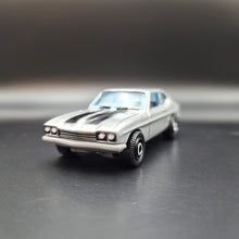 Load image into Gallery viewer, Matchbox 2021 1970 Ford Capri Silver #18 MBX Showroom
