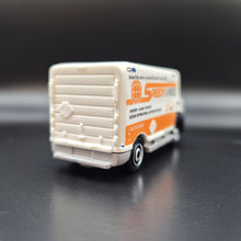 Load image into Gallery viewer, Matchbox 2021 &#39;09 International eStar White City Adventure II 5 Pack Loose
