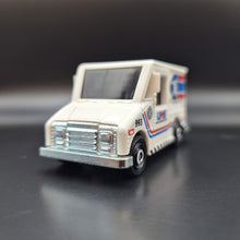 Load image into Gallery viewer, Matchbox 2021 MBX Service Truck White MBX City Adventure II 5 Pack Loose
