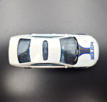 Load image into Gallery viewer, Hot Wheels 2009 Ford Fusion Pearl White #109 HW City Works 3/10
