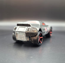 Load image into Gallery viewer, Hot Wheels 2009 RD-08 Dark Grey Snake Attack Track Car
