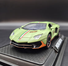 Load image into Gallery viewer, Explorafind 2020 Lamborghini Aventador SVJ LP780-4 Matte Green 1:32 Die Cast Car
