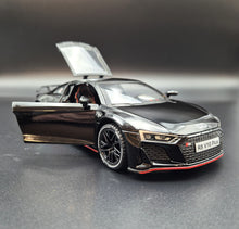 Load image into Gallery viewer, Explorafind 2020 Audi R8 V10 Black 1:24 Die Cast Car
