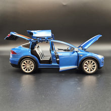 Load image into Gallery viewer, Explorafind 2020 Tesla Model X Blue 1:24 Die Cast Car
