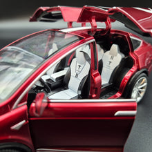 Load image into Gallery viewer, Explorafind 2020 Tesla Model X Red 1:24 Die Cast Car
