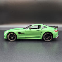 Load image into Gallery viewer, Explorafind 2021 Mercedes-Benz AMG GTR Bright Green 1:24 Die Cast Car
