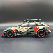 Load image into Gallery viewer, Explorafind 2021 Audi RS6 Wagon Green Camouflage 1:24 Die Cast Car
