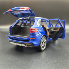 Load image into Gallery viewer, Explorafind 2020 BMW X5 Blue 1:24 Die Cast Car
