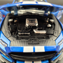 Load image into Gallery viewer, Explorafind 2022 Ford Mustang Shelby GT500 Blue 1:24 Die Cast Car
