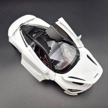 Load image into Gallery viewer, Explorafind 2023 McLaren 720S White 1:24 Die Cast Car
