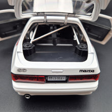 Load image into Gallery viewer, Explorafind 1989 Mazda RX-7 White 1:24 Die Cast Car
