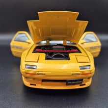 Load image into Gallery viewer, Explorafind 1989 Mazda RX-7 Yellow 1:24 Die Cast Car
