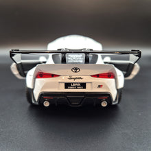 Load image into Gallery viewer, Explorafind 2023 Toyota Supra White 1:24 Die Cast Car
