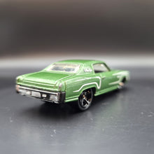 Load image into Gallery viewer, Hot Wheels 2011 &#39;70 Monte Carlo Forest Green #106 Muscle Mania 6/10
