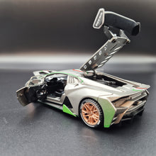 Load image into Gallery viewer, Explorafind 2022 Lamborghini Huracán LP 620-2 Super Trofeo EVO2 Grey 1:32 Die Cast Car
